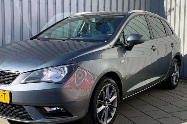SEAT Ibiza (2015) thumbnail 2