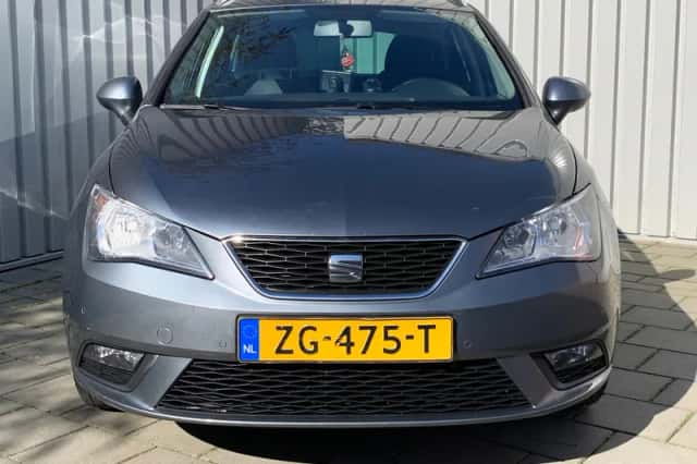 SEAT Ibiza (2015) thumbnail 3