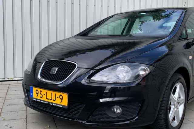 SEAT Leon (2010) thumbnail 3