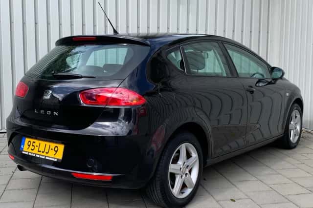 SEAT Leon (2010) thumbnail 5