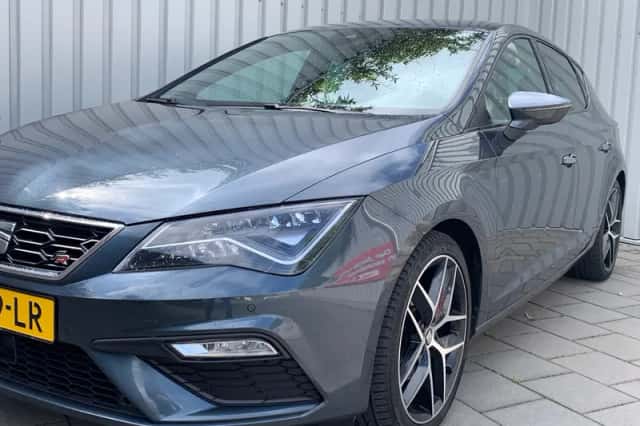 SEAT Leon (2019) thumbnail 2