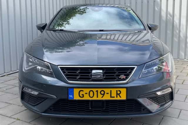 SEAT Leon (2019) thumbnail 3