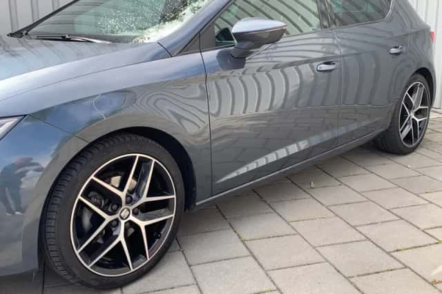 SEAT Leon (2019) thumbnail 4