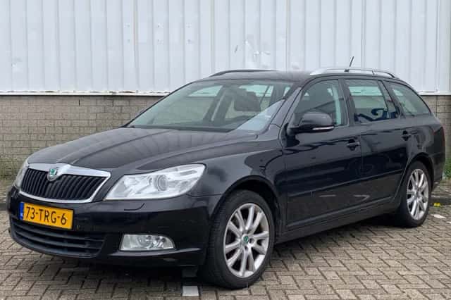Škoda Octavia (2012) thumbnail 1