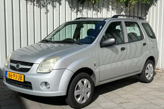 Suzuki Ignis (2004) thumbnail 1