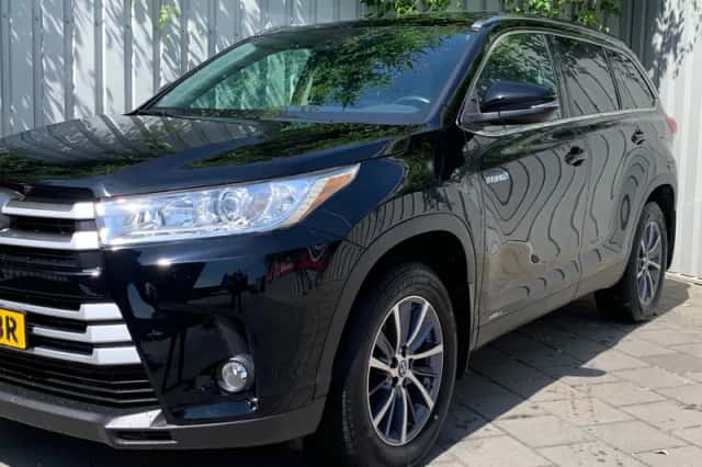 Toyota HIGHLANDER (2019) thumbnail 2