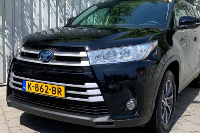 Toyota HIGHLANDER (2019) thumbnail 3