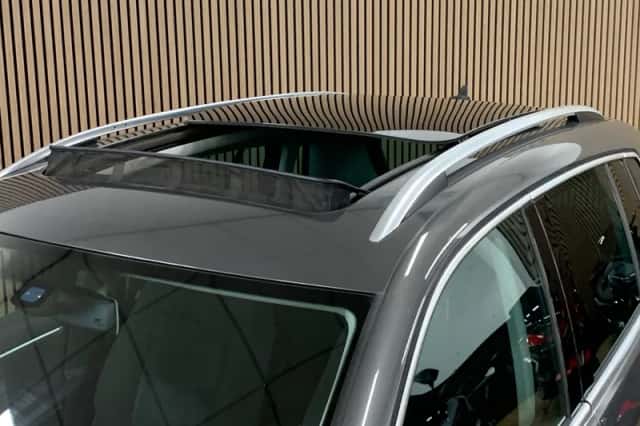 Volkswagen Tiguan (2011) thumbnail 5