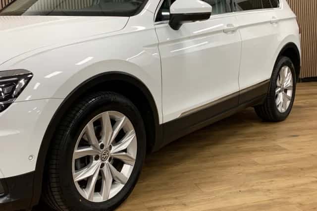 Volkswagen Tiguan (2019) thumbnail 4