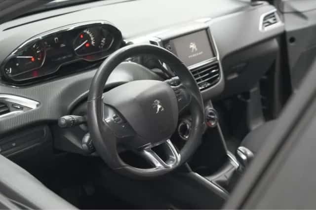 Peugeot 208 (2019) thumbnail 2