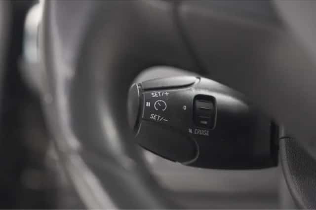 Peugeot 208 (2019) thumbnail 4