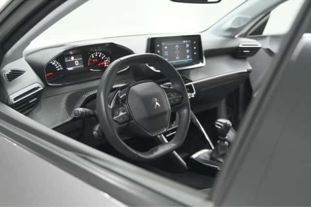 Peugeot 208 (2021) thumbnail 2
