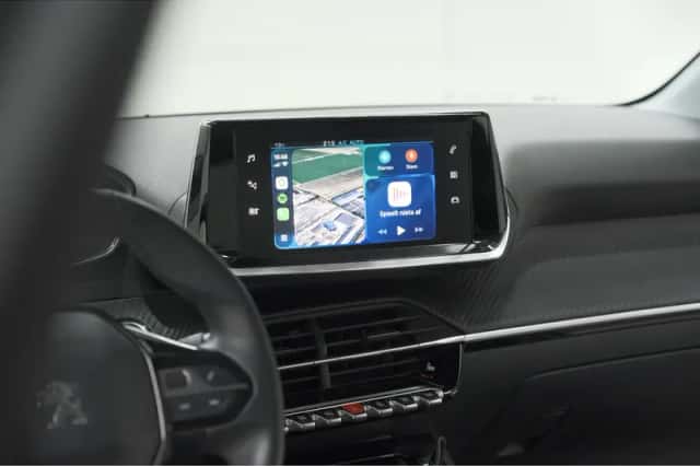 Peugeot 208 (2021) thumbnail 3