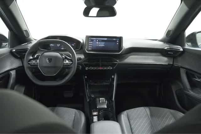 Peugeot 2008 (2025) thumbnail 2