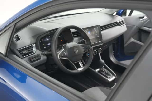 Renault Clio (2025) thumbnail 2