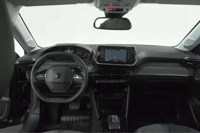 Peugeot e-208 (2024) thumbnail 2