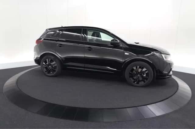 Opel Grandland (2024) thumbnail 4