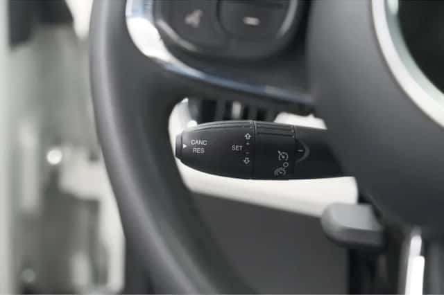 Fiat 500 (2021) thumbnail 3