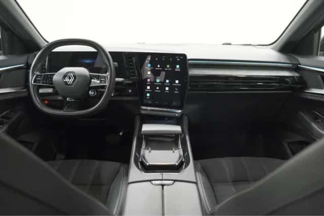 Renault Austral (2023) thumbnail 2