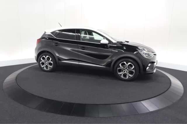 Renault Captur (2022) thumbnail 4