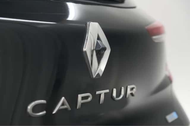 Renault Captur (2022) thumbnail 5