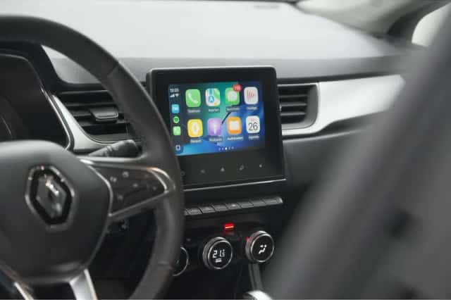 Renault Captur (2022) thumbnail 6