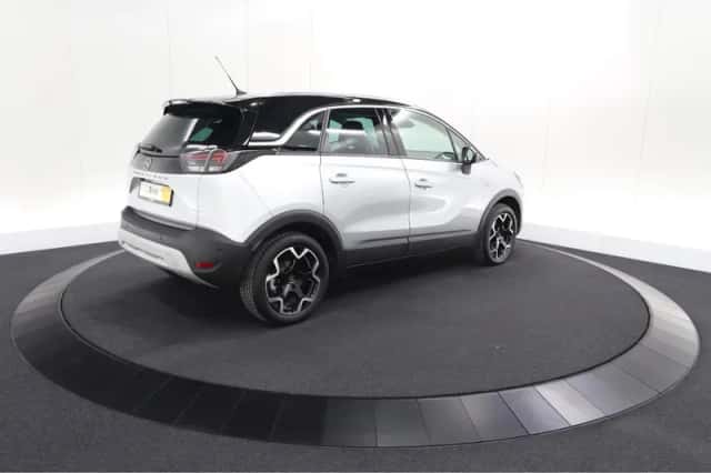 Opel Crossland (2023) thumbnail 5