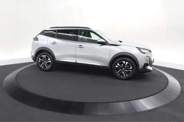 Peugeot 2008 (2020) thumbnail 5