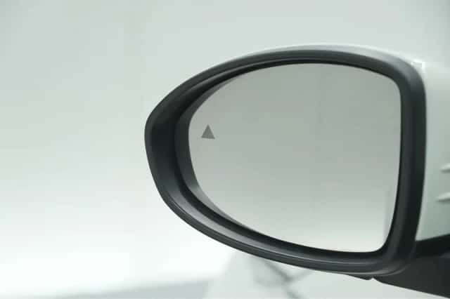 Fiat 500C (2023) thumbnail 4