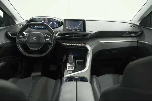 Peugeot 5008 (2019) thumbnail 2