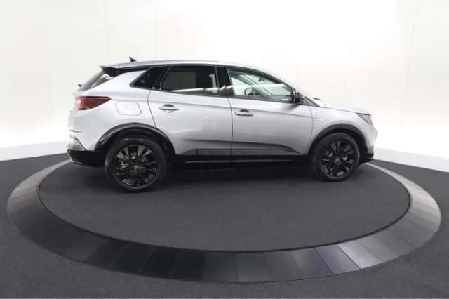 Opel Grandland (2024) thumbnail 4