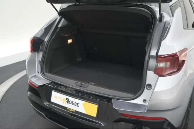Opel Grandland (2024) thumbnail 5