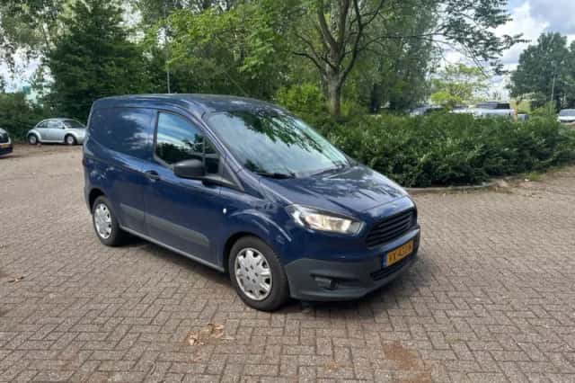 Ford Transit Courier (2016) thumbnail 1
