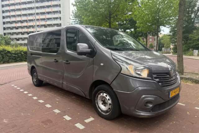 Renault Trafic (2016) thumbnail 1