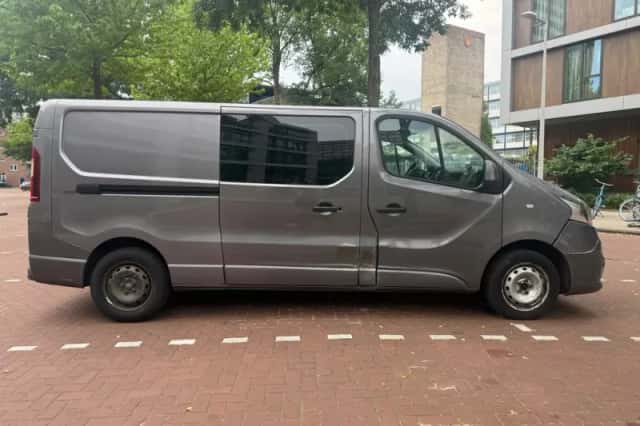 Renault Trafic (2016) thumbnail 5
