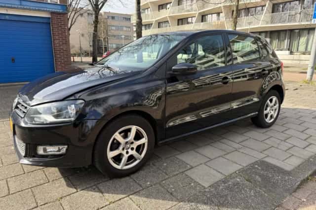Volkswagen Polo (2011) thumbnail 3