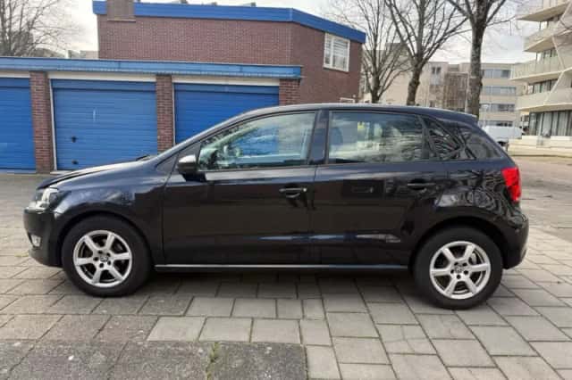 Volkswagen Polo (2011) thumbnail 5