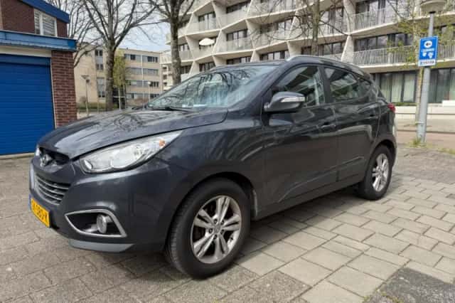 Hyundai ix35 (2011) thumbnail 1