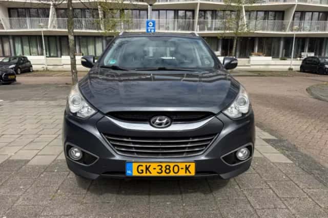 Hyundai ix35 (2011) thumbnail 4