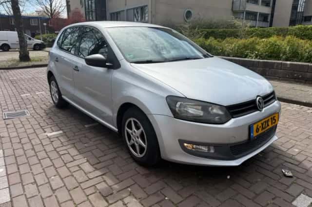 Volkswagen Polo (2009) thumbnail 1