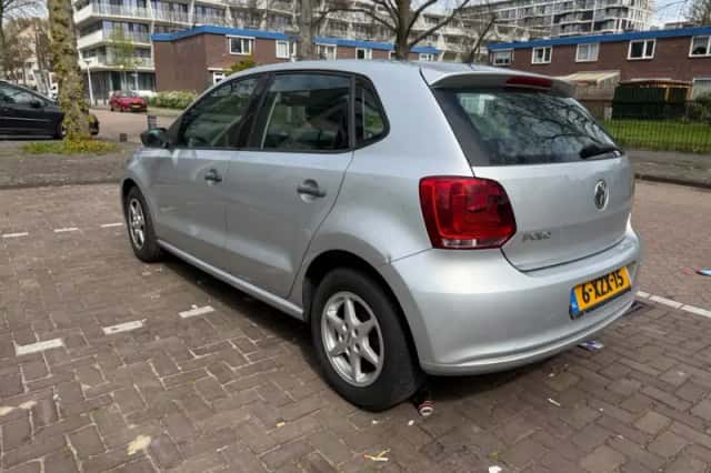 Volkswagen Polo (2009) thumbnail 5