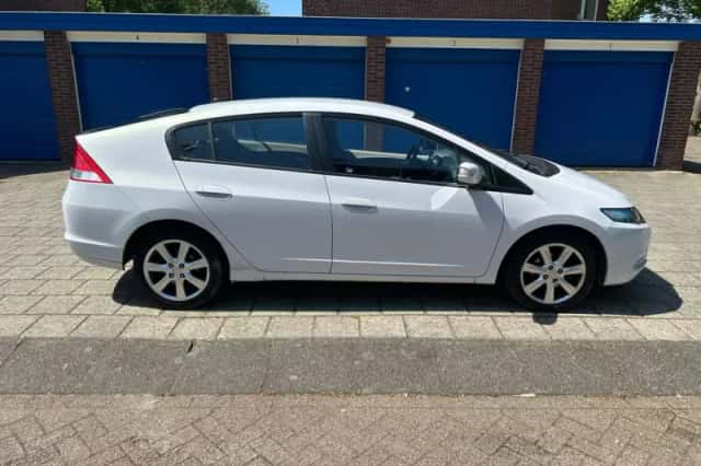 Honda Insight (2009) thumbnail 3