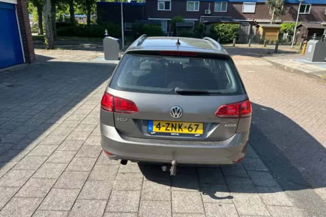 Volkswagen Golf (2015) thumbnail 6