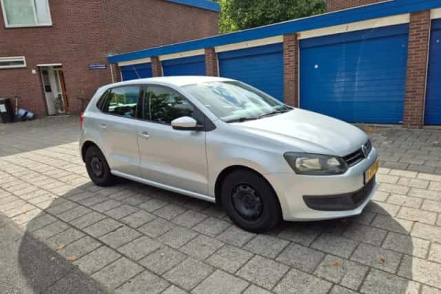 Volkswagen Polo (2013) thumbnail 1