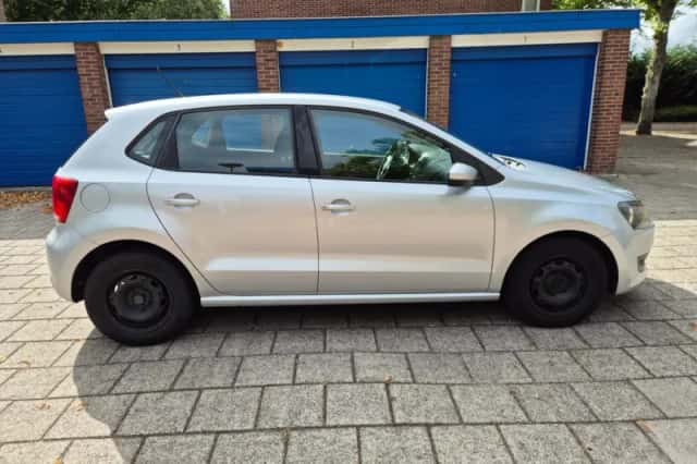 Volkswagen Polo (2013) thumbnail 4