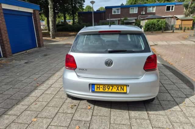 Volkswagen Polo (2013) thumbnail 6