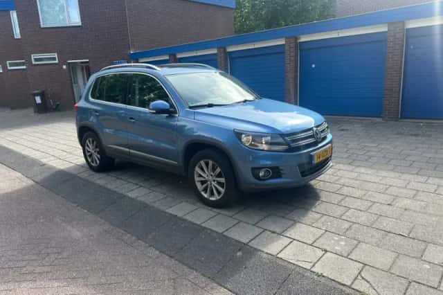 Volkswagen Tiguan (2012) thumbnail 4