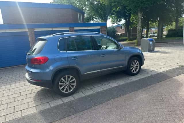 Volkswagen Tiguan (2012) thumbnail 6
