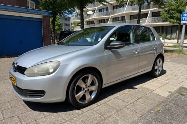 Volkswagen Golf (2012) thumbnail 1