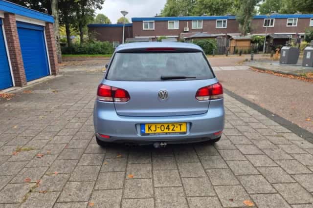 Volkswagen Golf (2010) thumbnail 6
